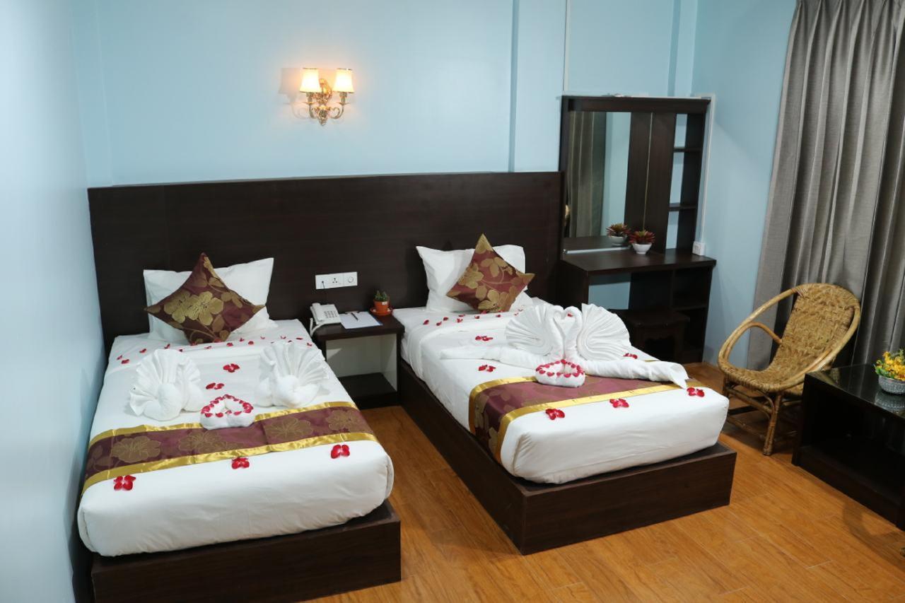Hotel San Taw Win Pathein Exterior foto