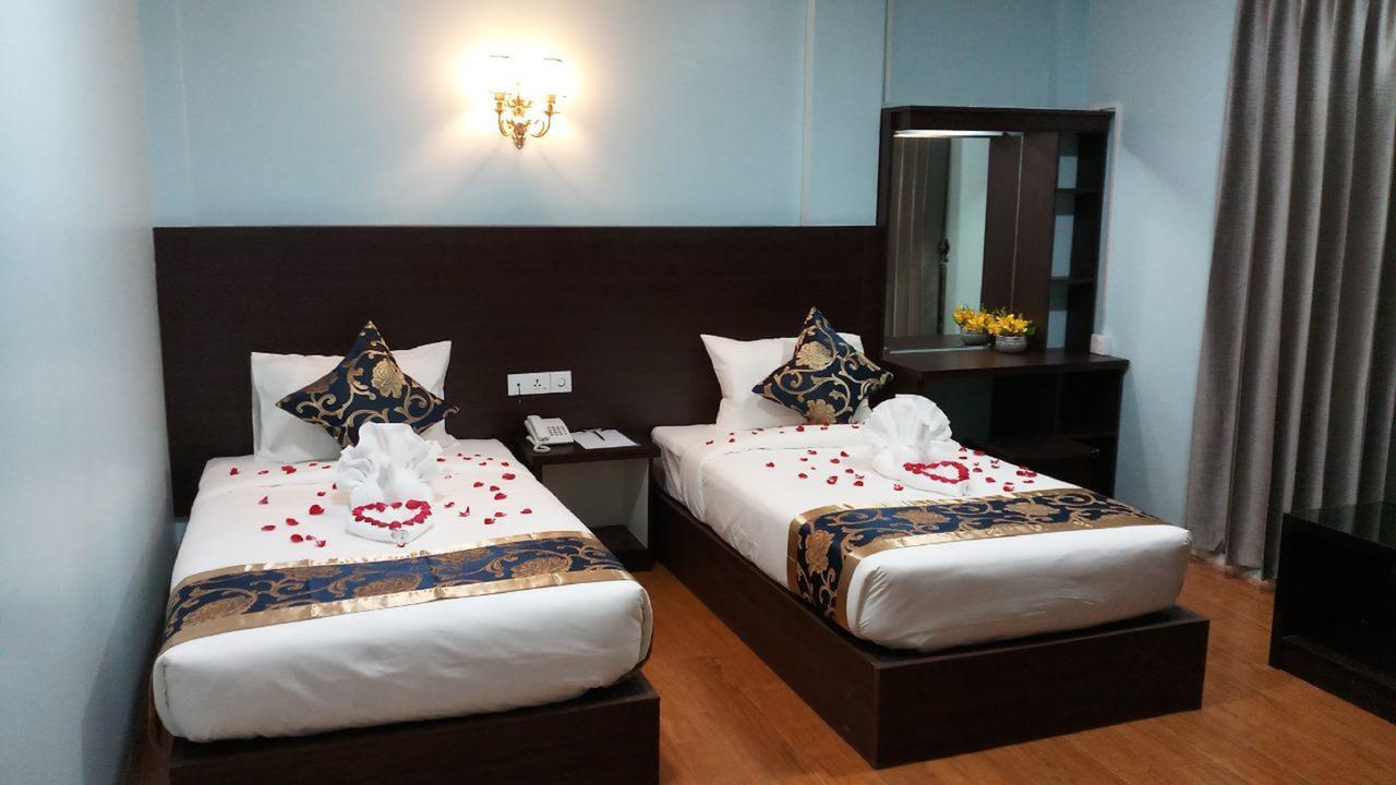 Hotel San Taw Win Pathein Exterior foto